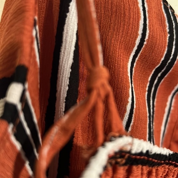 INSPIRED Hearts wide leg Jumpsuit size m - Picture 7 of 9